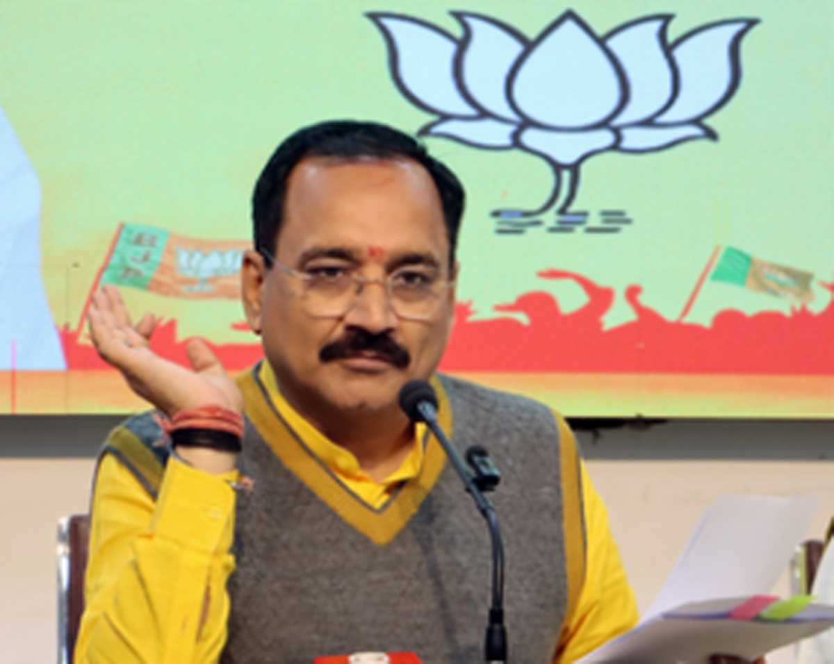 एफआईआर दर्ज होने के बाद अब विभव को तुरंत पुलिस के हवाले करें केजरीवाल : भाजपा